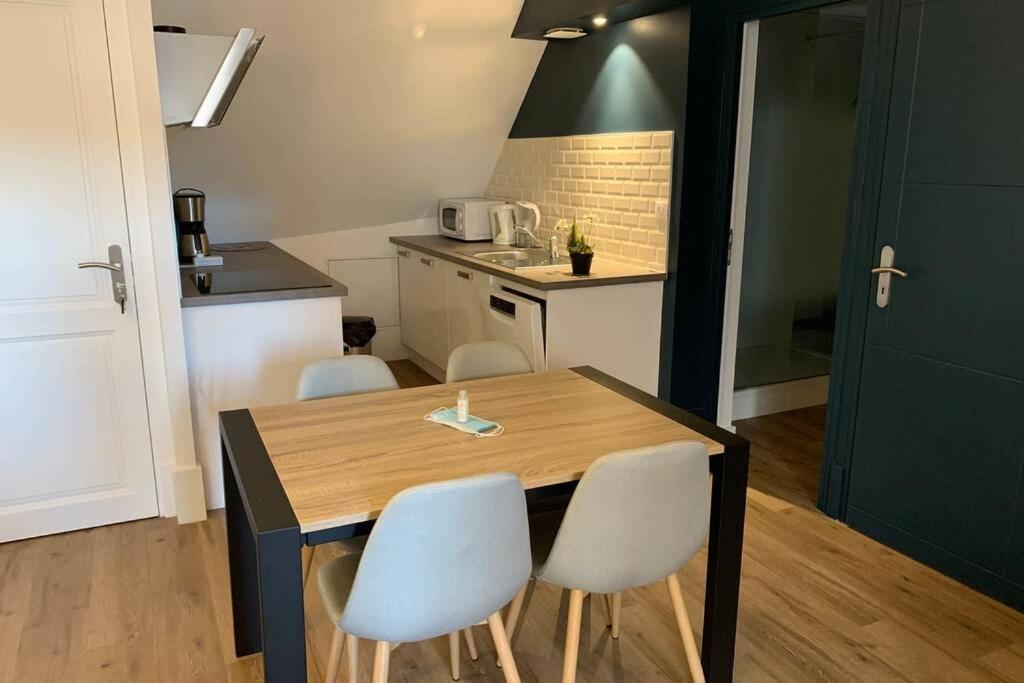 Apartament Le Cheval Bixio Beaune  Zewnętrze zdjęcie