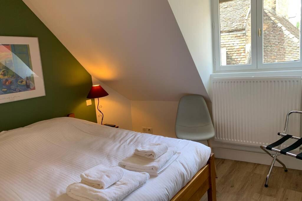 Apartament Le Cheval Bixio Beaune  Zewnętrze zdjęcie